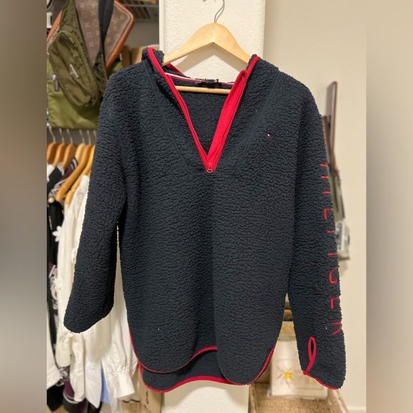 TOMMY HILFIGER Teddy Sweater - Picture 1 of 6